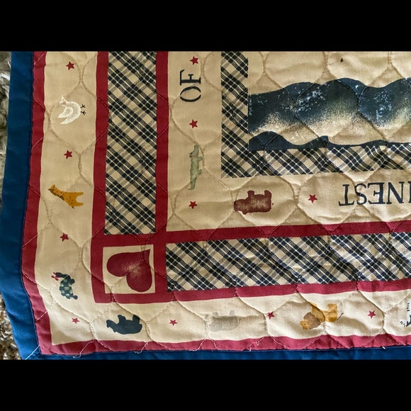 Vintage handmade Noah’s Ark quilt - Picture 3 of 5